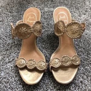Jack rogers wedges size 9 nwot gold